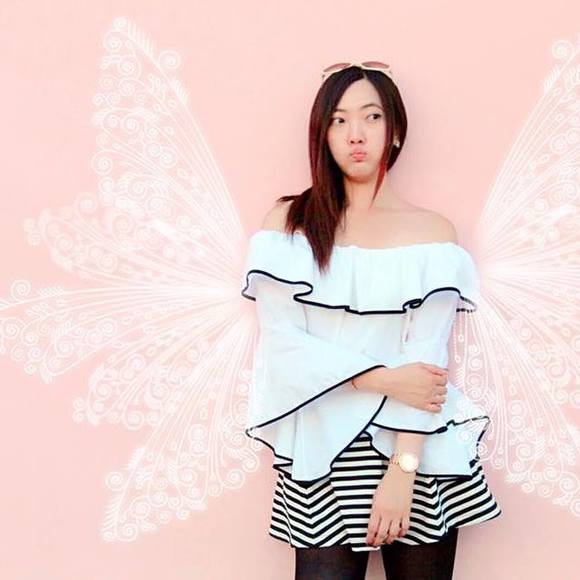 Meet your Posher, Christie - Picture 1 of 1